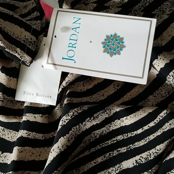 Jordan Woman Vintage top NWT - Picture 7 of 7